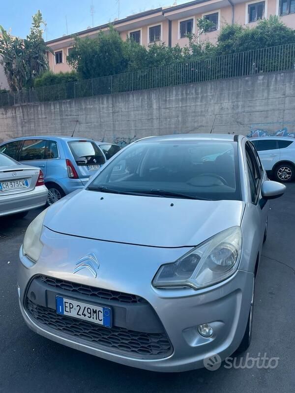 Usata 2012 Citroën C3 Exclusive Due volumi | 5000 € (Buon prezzo) - Immagine 1/4