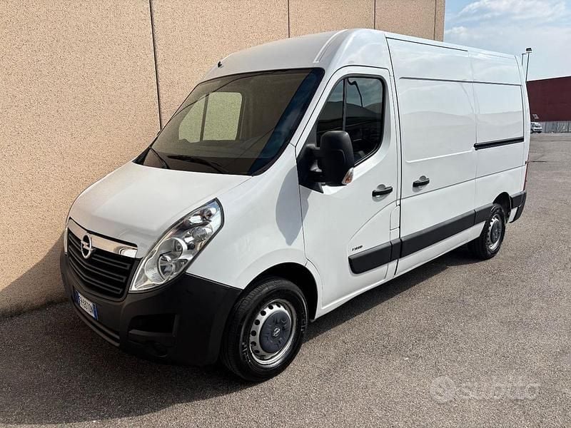 Usata Opel Movano 131 CV (96 kW) 2018 Bianco Monovolume