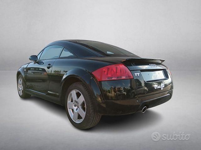 Usata Audi TT Business 179 CV (131 kW) 2000 Nero Coupé