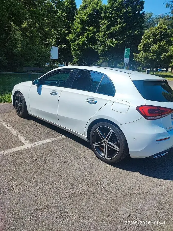 Usata Mercedes A180 116 CV (85 kW) 2019 Bianco Berlina