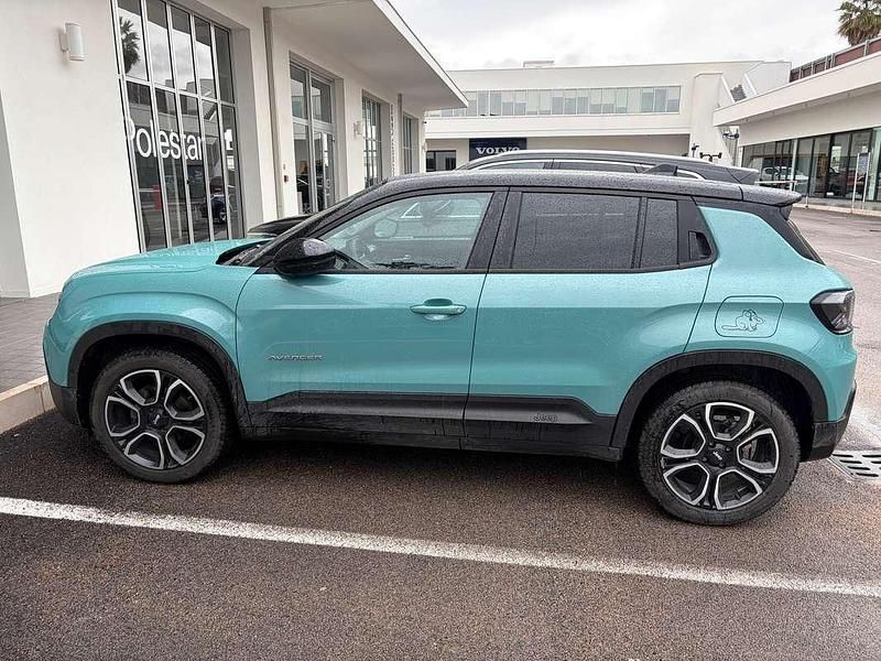 Usata Jeep Avenger Summit 101 CV (74 kW) 2024 Blu/azzurro SUV