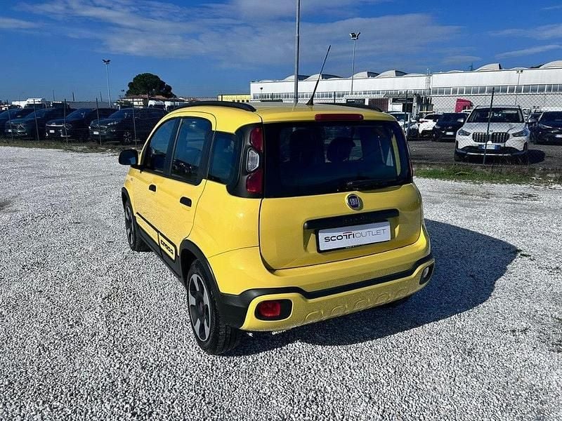 Usata Fiat Panda Cross Cross 69 CV (50 kW) 2019 Giallo Utilitaria