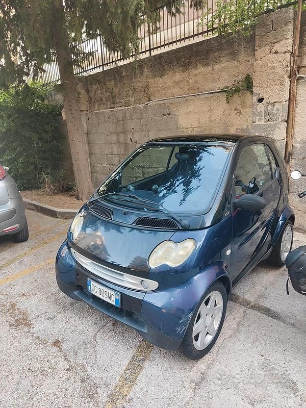 Blu Usata 2004 Smart ForFour Due volumi | 2000 € - Immagine 1/2