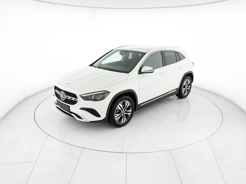 Nuova Mercedes GLA200 Progressive 150 CV (110 kW) 2026 Bianco SUV