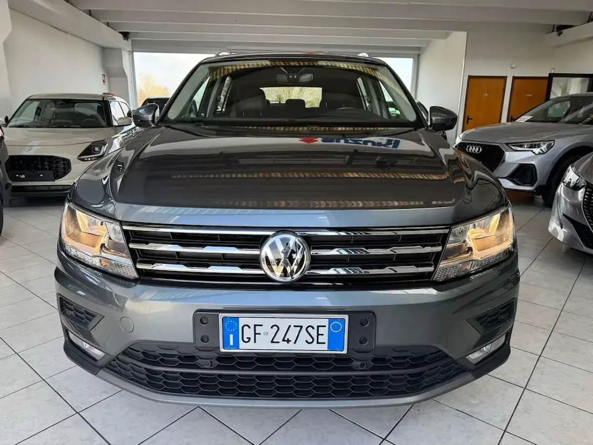 Usata VW Tiguan Allspace 150 CV (110 kW) 2021 Grigio SUV