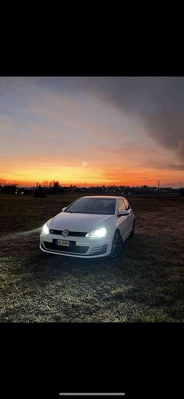 Usata VW Golf GTI 230 CV (169 kW) 2015 Berlina