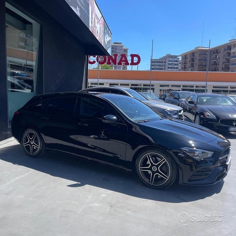 Nero Usata 2022 Mercedes 200 Premium Plus Station wagon | 24.500 € (Super prezzo) - Immagine 1/4