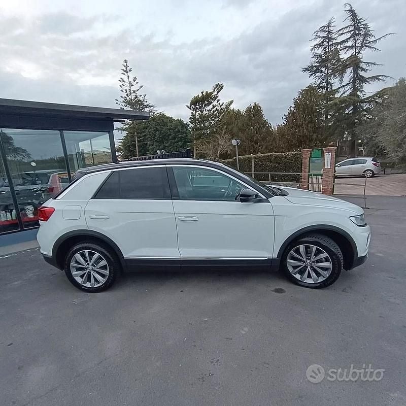 Usata VW T-Roc Style 150 CV (110 kW) 2018 Bianco SUV
