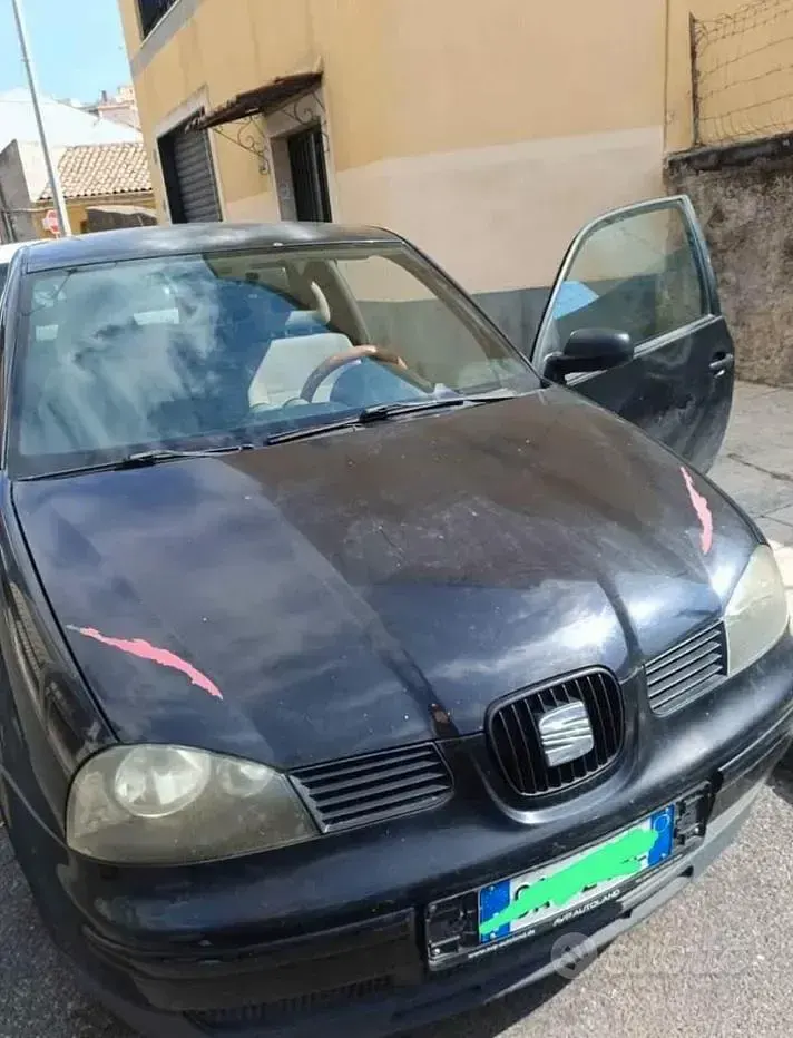 Usata Seat Arosa 60 CV (44 kW) 2003 Nero Utilitaria