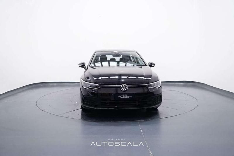 Usata VW Golf VIII Life 110 CV (80 kW) 2023 Deep black Berlina