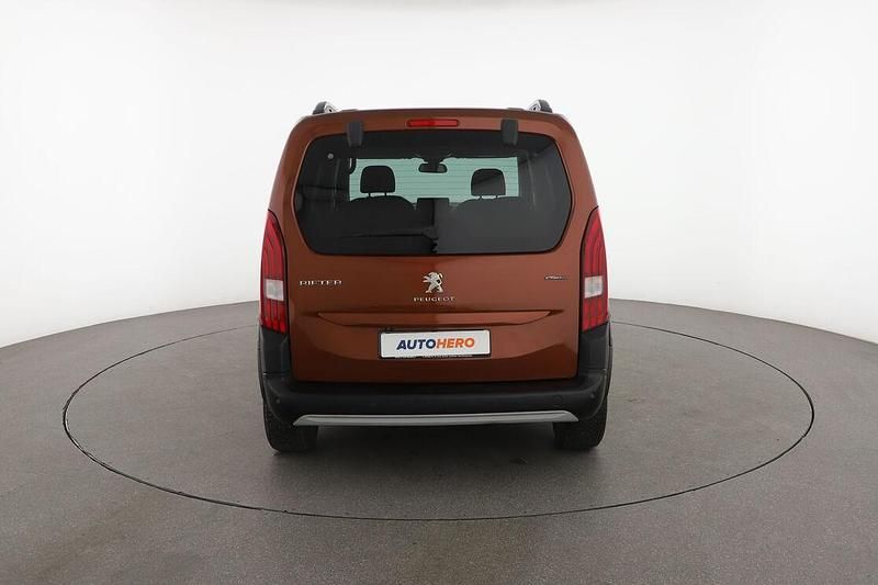 Usata Peugeot Rifter GT-line 131 CV (96 kW) 2018 Marrone Monovolume