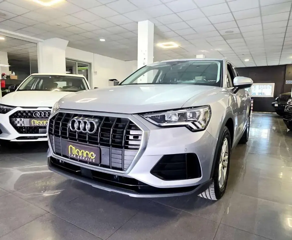 Usata Audi Q3 150 CV (110 kW) 2022 Grigio chiaro SUV