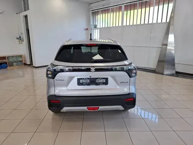 Nuova Suzuki SX4 S-Cross 110 CV (80 kW) 2026 Argento SUV