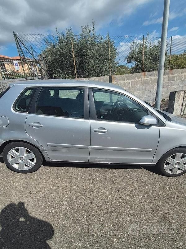 Usata VW Polo 80 CV (58 kW) 2006 Grigio Berlina
