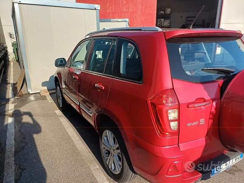 Usata EVO Evo 5 2021 Rosso SUV