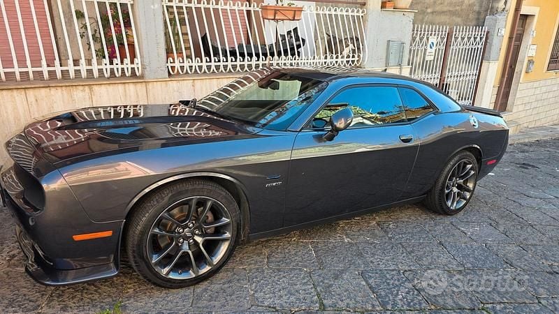 Grigio Usata 2020 Dodge Challenger Coupé | 45.000 € (Buon prezzo) - Immagine 1/4