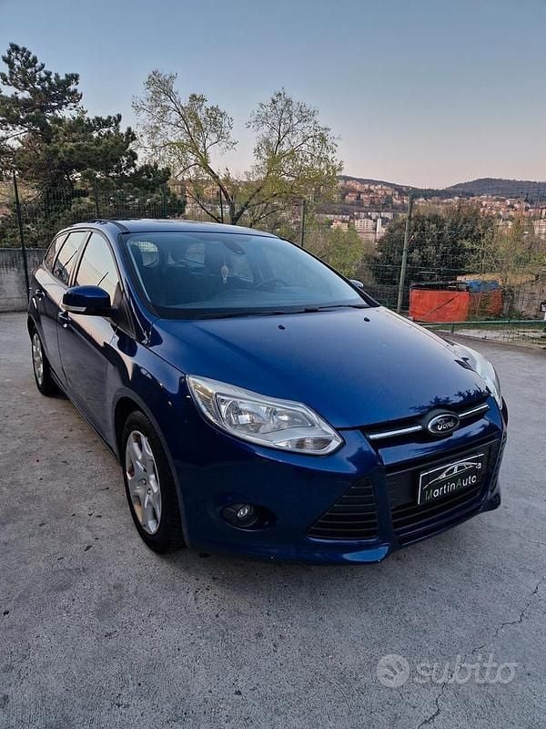 Usata Ford Focus 115 CV (84 kW) 2014 Blu Station wagon