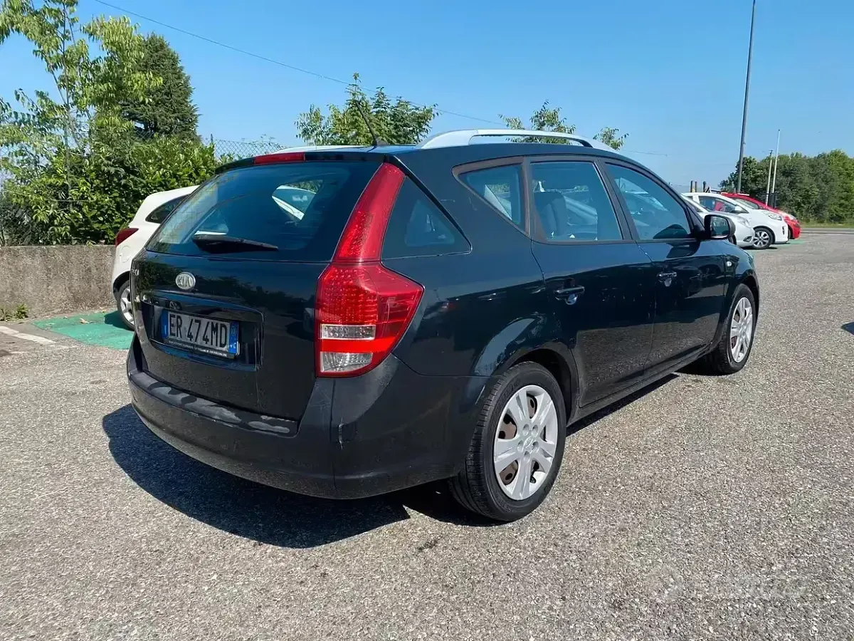 Usata Kia Ceed Sportswagon Active 98 CV (72 kW) 2013 Nero Station wagon