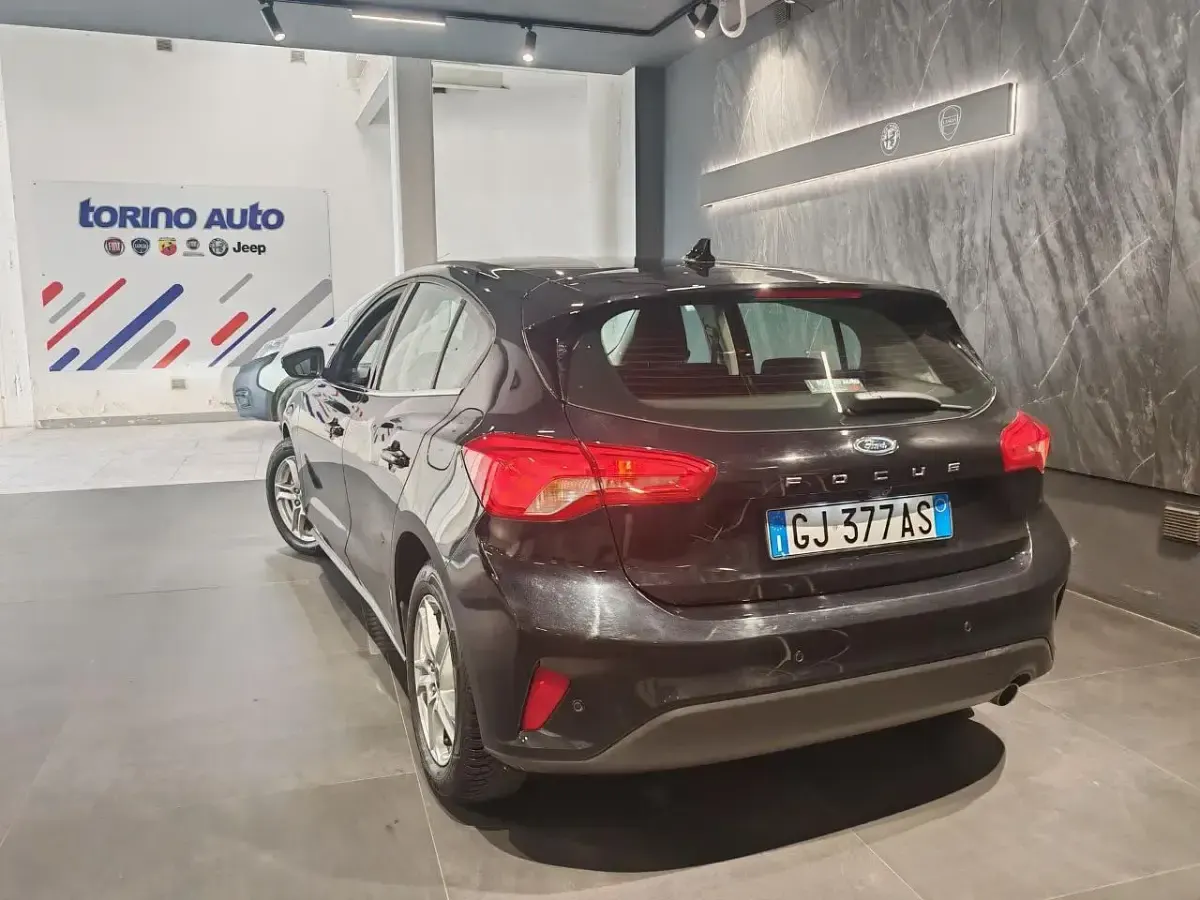 Usata Ford Focus Business Edition 120 CV (88 kW) 2022 Nero Berlina