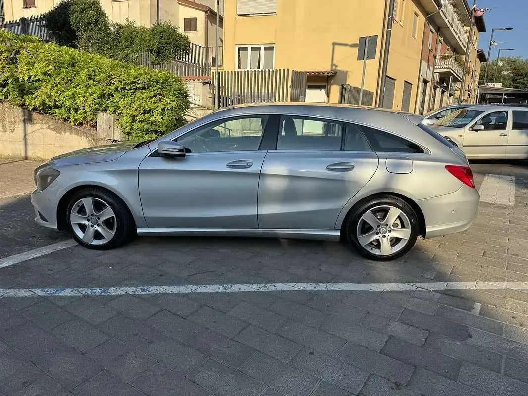 Usata Mercedes CLA180 Shooting Brake Business 109 CV (80 kW) 2016 Argento Station wagon