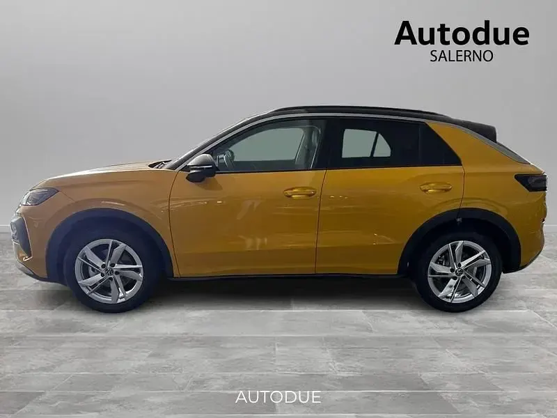 Nuova VW T-Roc Life 116 CV (85 kW) 2026 Giallo SUV