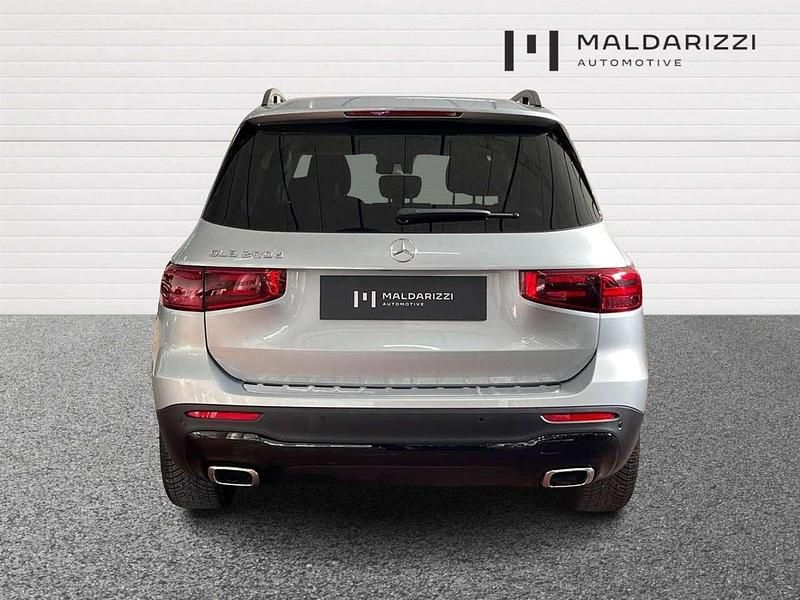 Usata Mercedes GLB200 Advanced Plus 150 CV (110 kW) 2024 Argento SUV