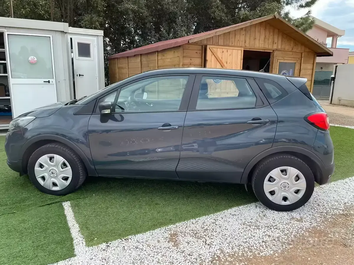 Usata Renault Captur 90 CV (66 kW) 2014 Blu/azzurro SUV