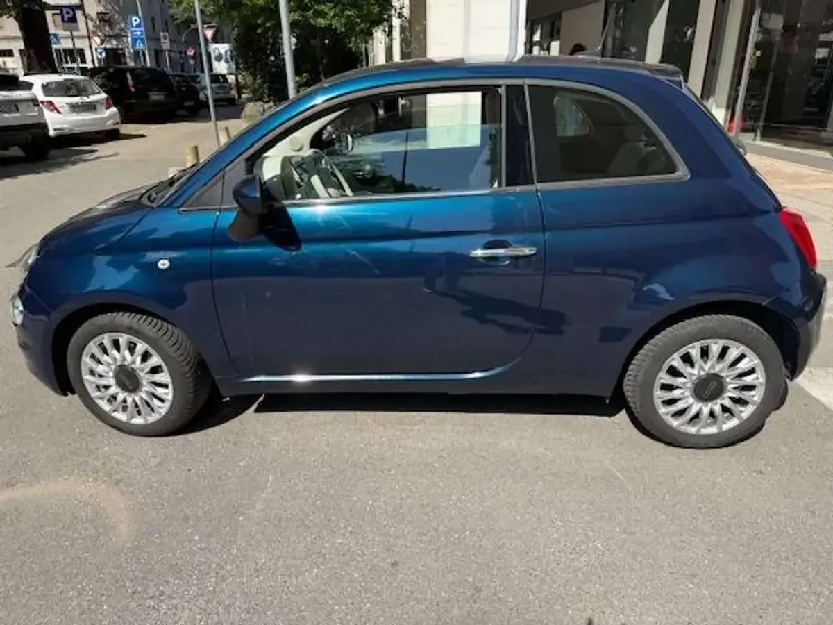 Usata Fiat 500 Lounge 69 CV (50 kW) 2019 Blu/azzurro Utilitaria