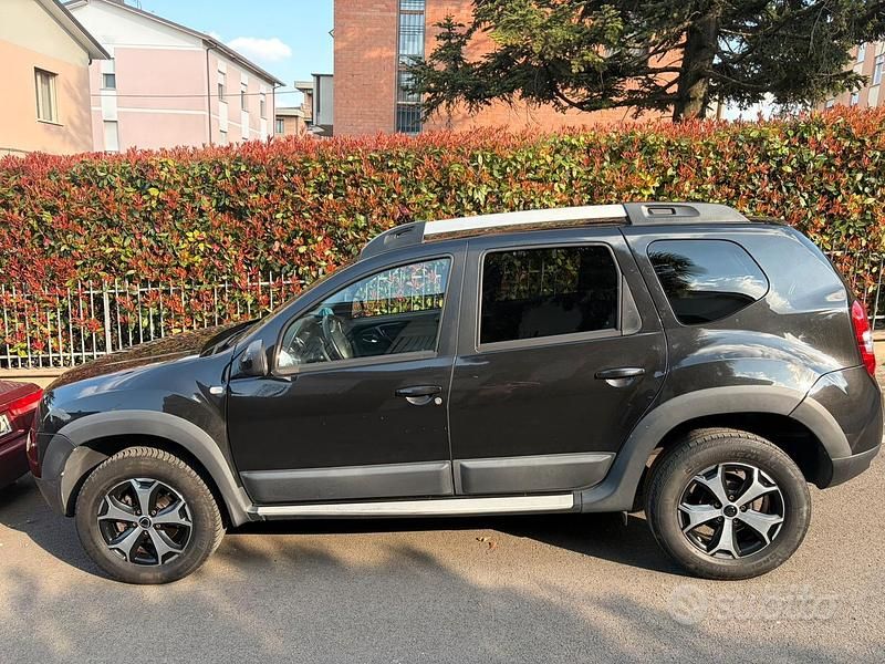 Usata Dacia Duster 125 CV (91 kW) 2017 Nero SUV