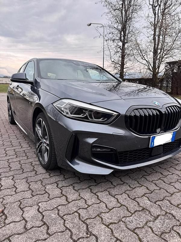 Usata BMW 120 M Sport 190 CV (139 kW) 2022 Grigio Utilitaria