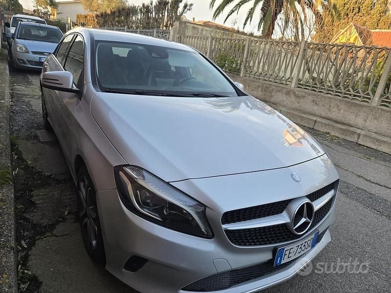 Usata Mercedes A200 136 CV (100 kW) 2016 Grigio Berlina