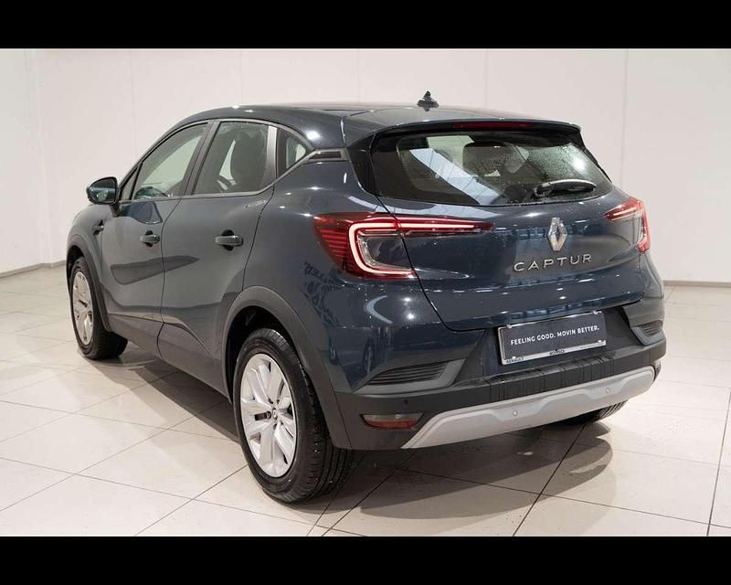 Usata Renault Captur Equilibre 101 CV (74 kW) 2023 Blu/azzurro SUV