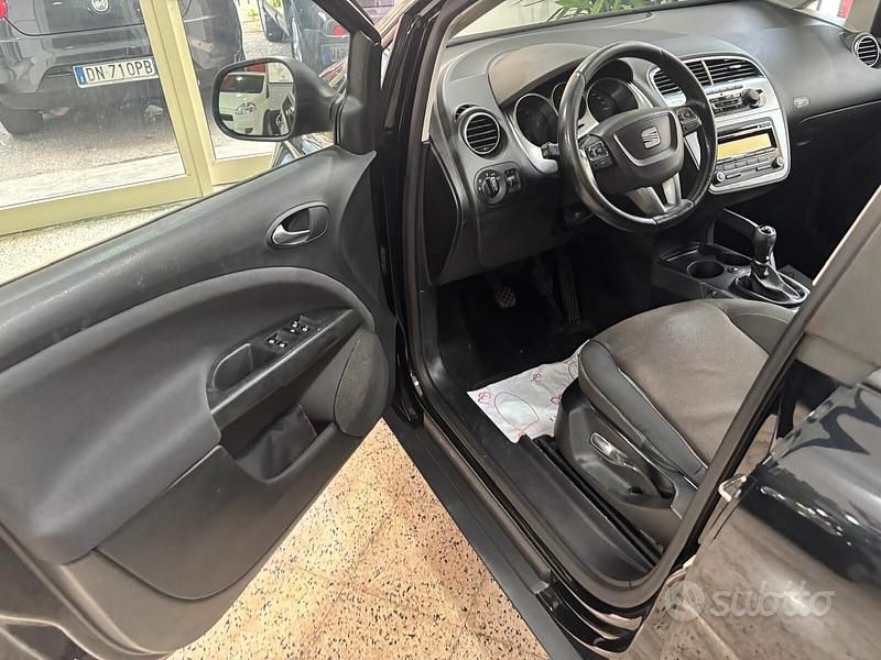 Usata Seat Altea Style 105 CV (77 kW) 2013 Nero Monovolume