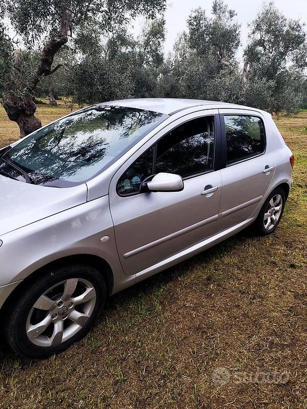 Usata Peugeot 307 90 CV (66 kW) 2006 Grigio Berlina