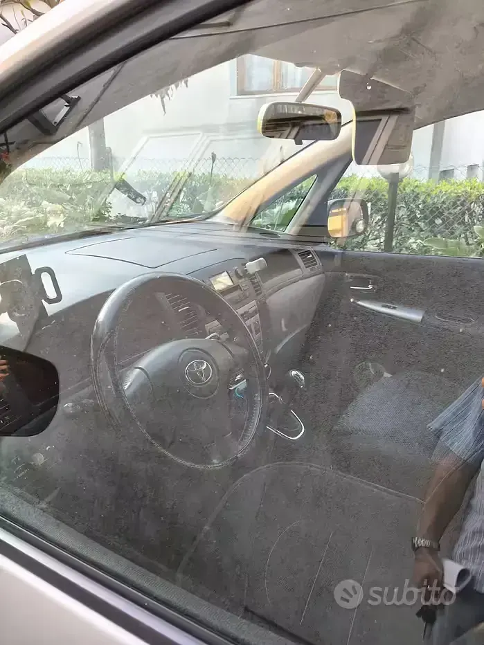 Usata Toyota Corolla 97 CV (71 kW) 2003 Berlina