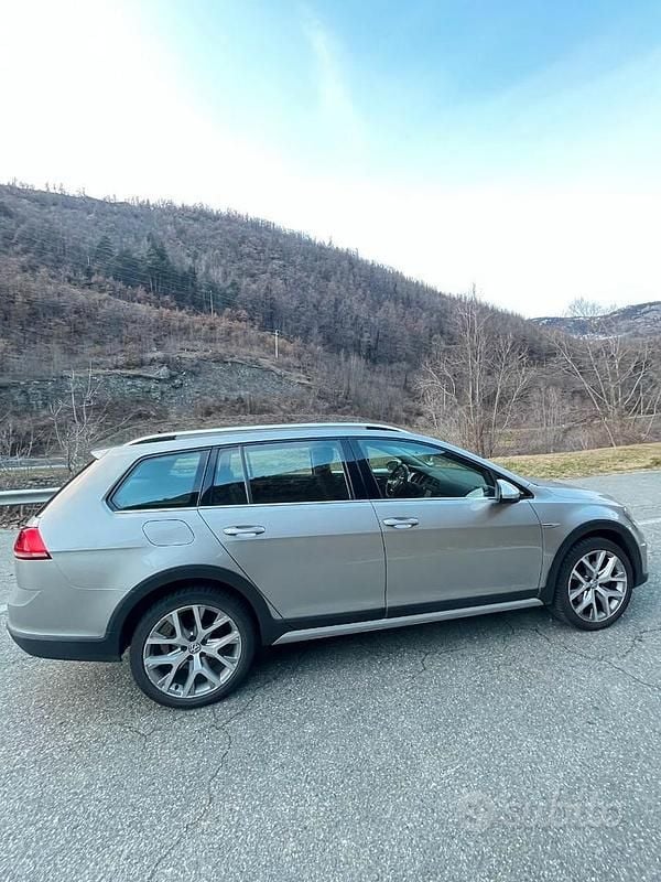 Usata VW Golf Alltrack 184 CV (135 kW) 2015 Grigio Station wagon