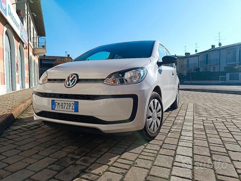 Bianco Usata 2017 VW up! Move Due volumi | 5500 € (Super prezzo) - Immagine 1/4
