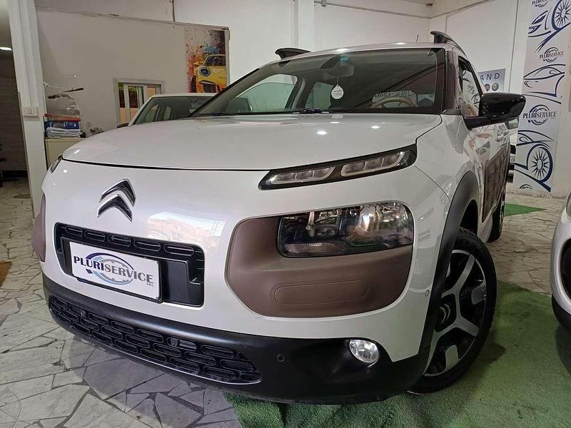 Usata Citroën C4 Feel 99 CV (72 kW) 2014 Bianco SUV