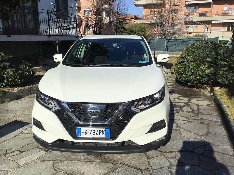 Usata Nissan Qashqai 131 CV (96 kW) 2018 Bianco SUV