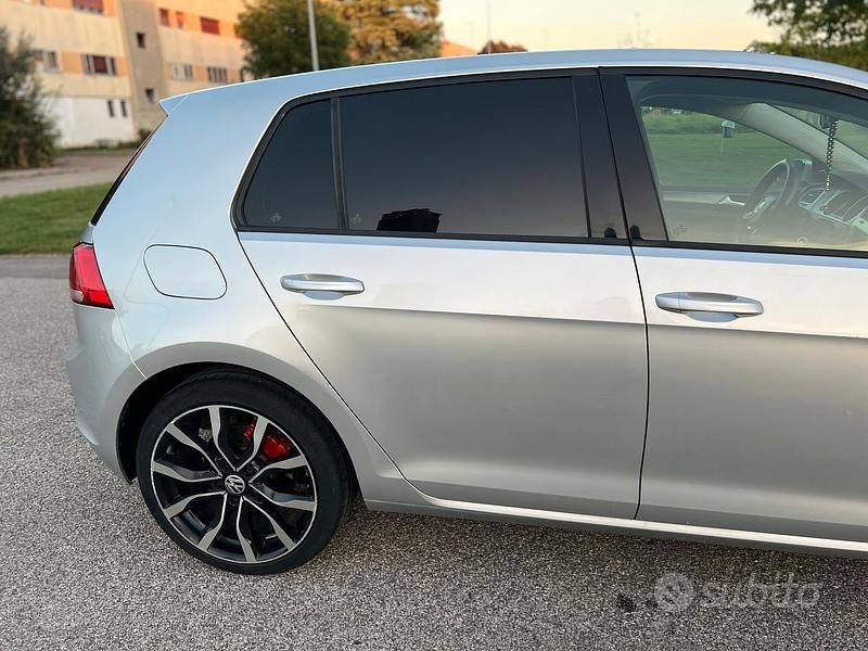 Usata VW Golf VII 110 CV (80 kW) 2015 Grigio Berlina