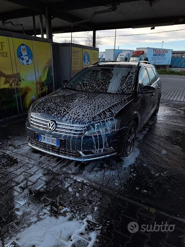 Grigio Usata 2012 VW Passat Station wagon | 4800 € (Super prezzo) - Immagine 1/4