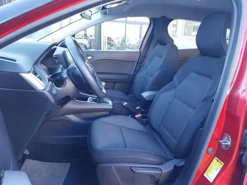 Usata Renault Captur Equilibre 101 CV (74 kW) 2023 Rosso SUV