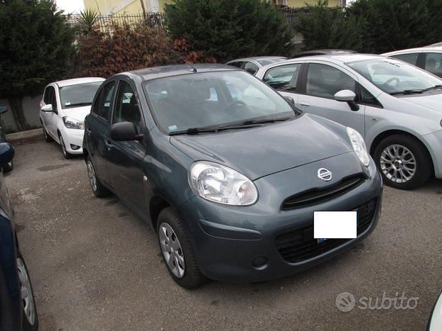 Usata Nissan Micra 80 CV (58 kW) 2011 Grigio Utilitaria