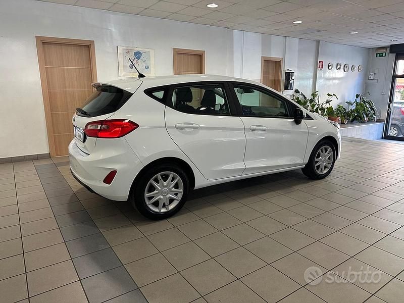 Usata Ford Fiesta Business Edition 86 CV (63 kW) 2019 Bianco metallizzato Utilitaria