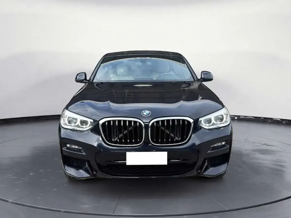 Usata BMW X4 M Sport 190 CV (139 kW) 2019 Bleu metallizzato scuro SUV