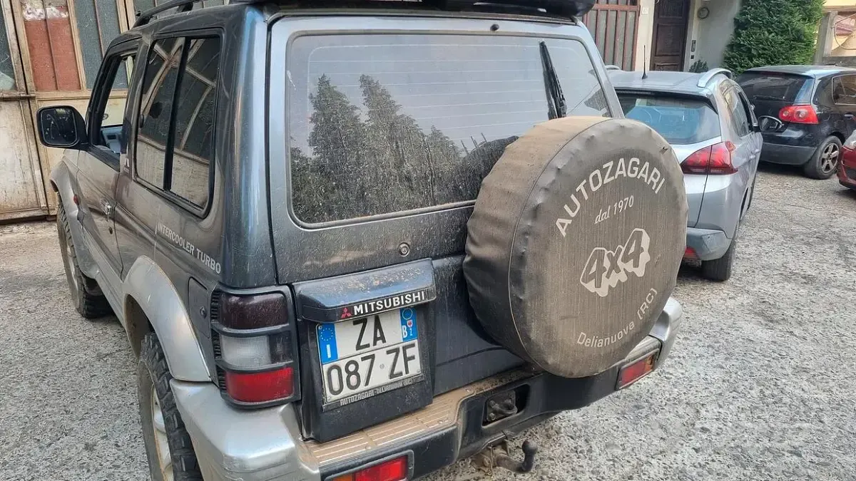 Usata Mitsubishi Pajero 100 CV (73 kW) 1999 SUV
