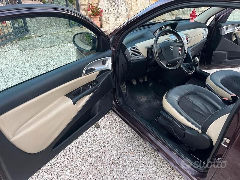 Usata Lancia Ypsilon 75 CV (55 kW) 2010 Utilitaria