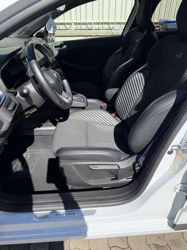 Usado Renault Clio V Esprit Alpine 145 HP (106 kW) 2024 Sedan
