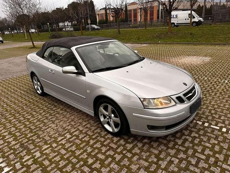 Usata Saab 9-3 Cabriolet Linear 150 CV (110 kW) 2006 Argento Cabrio