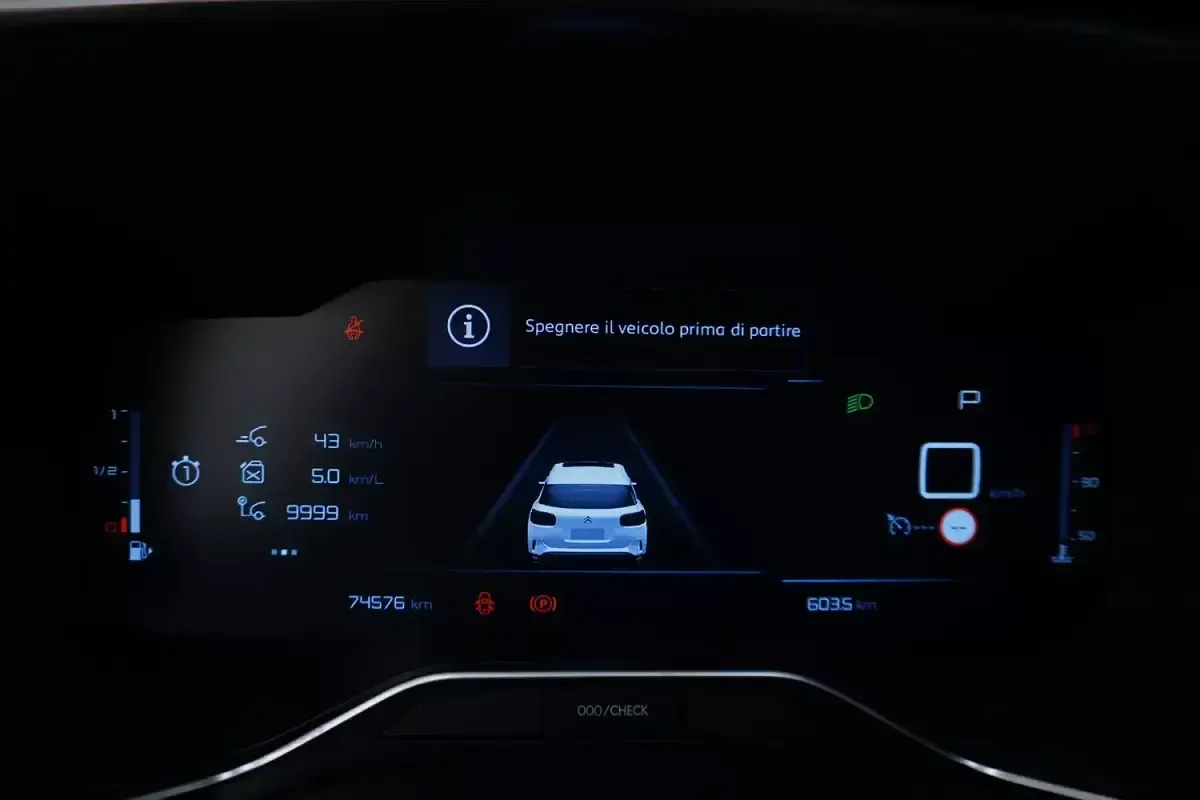Usata Citroën C5 Aircross Feel 131 CV (96 kW) 2022 Grigiogrigio SUV